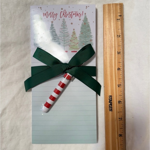 Lady Jayne Merry Christmas Magnetic Notepad and Candy Can Pen - Picture 7 of 8